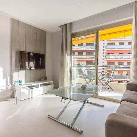 ✌ City Center ✌ Ultra-modern 1-bedroom With Terrace * Cannes
